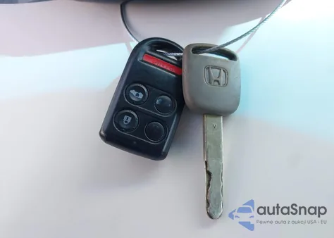 2006 Honda Odyssey Touring z USA, uszkodzony, nr VIN 5FNRL38806B103326